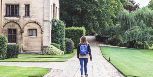 COLLEGE EXPERT CHAT + PREP WITH WENDY MOLLO