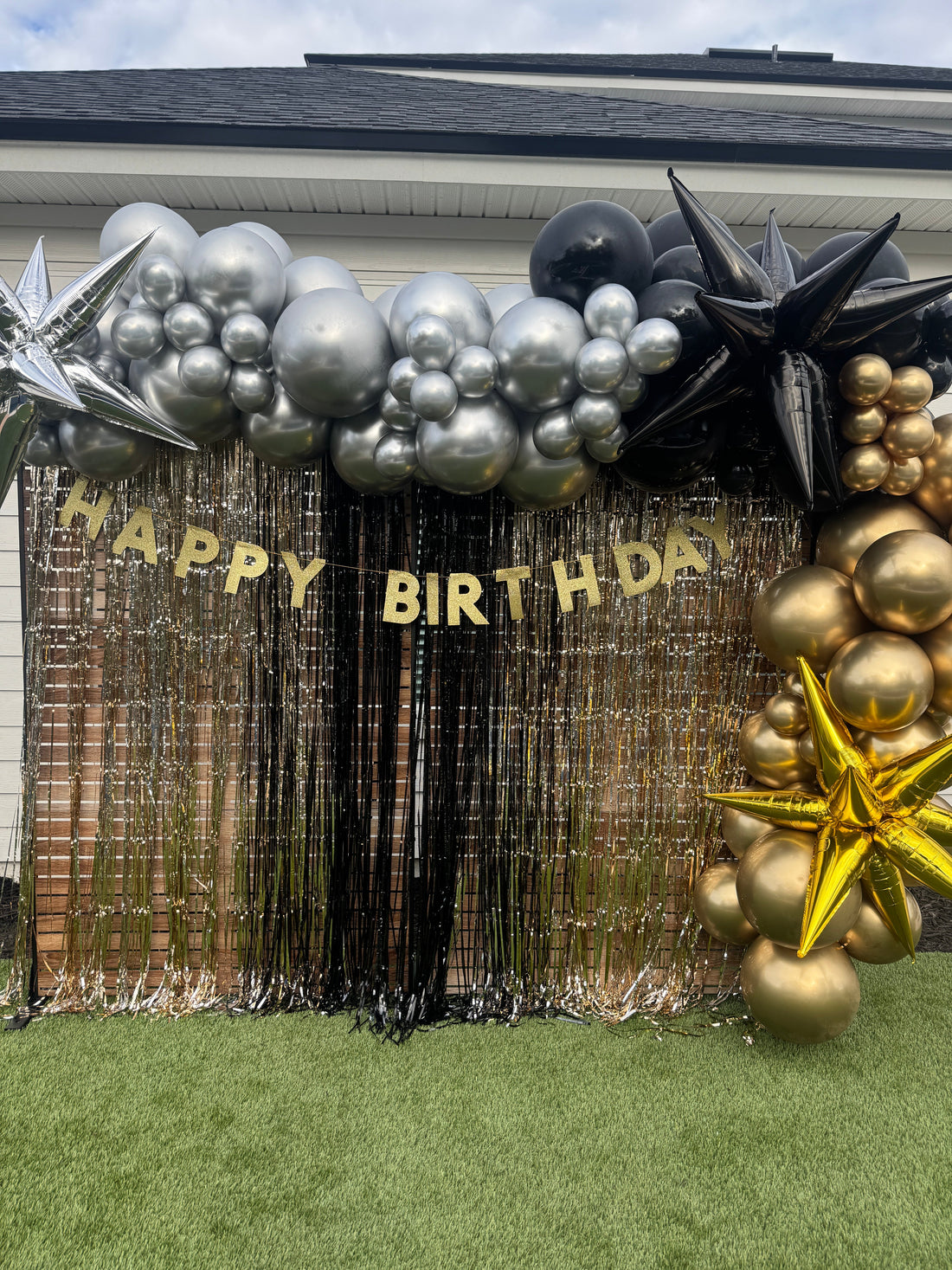 Chrome Gold vs. Yellow Gold Balloons