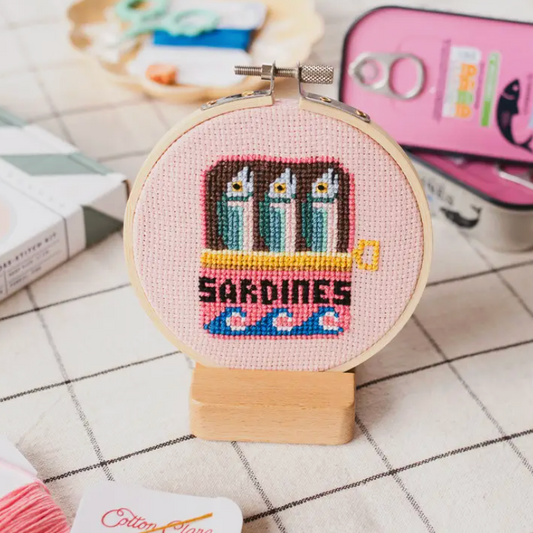 VINTAGE PANTRY CROSS STITCH WORKSHOP