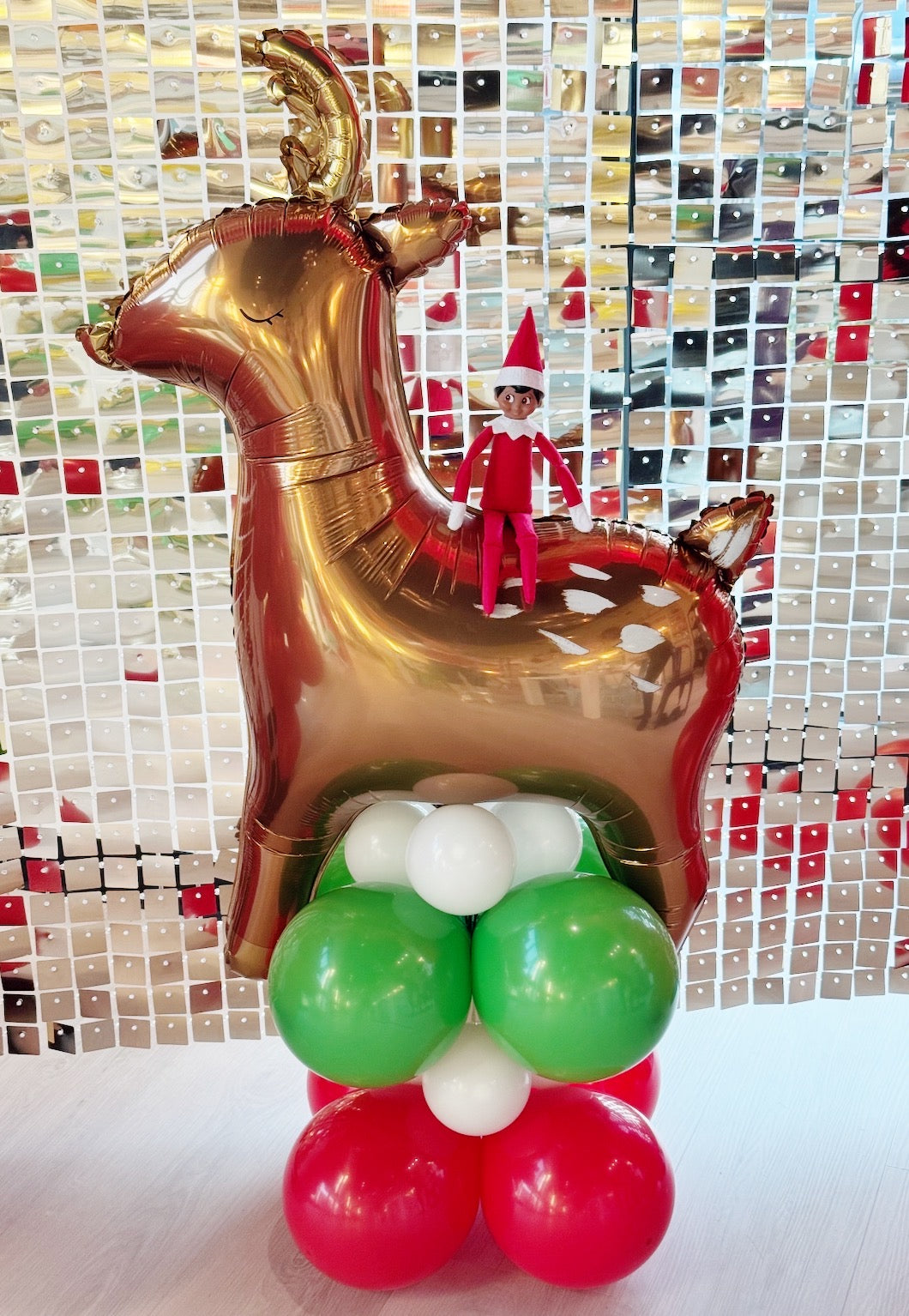 Elf on the Shelf Balloon Tower - Size Large (Pre-Order)