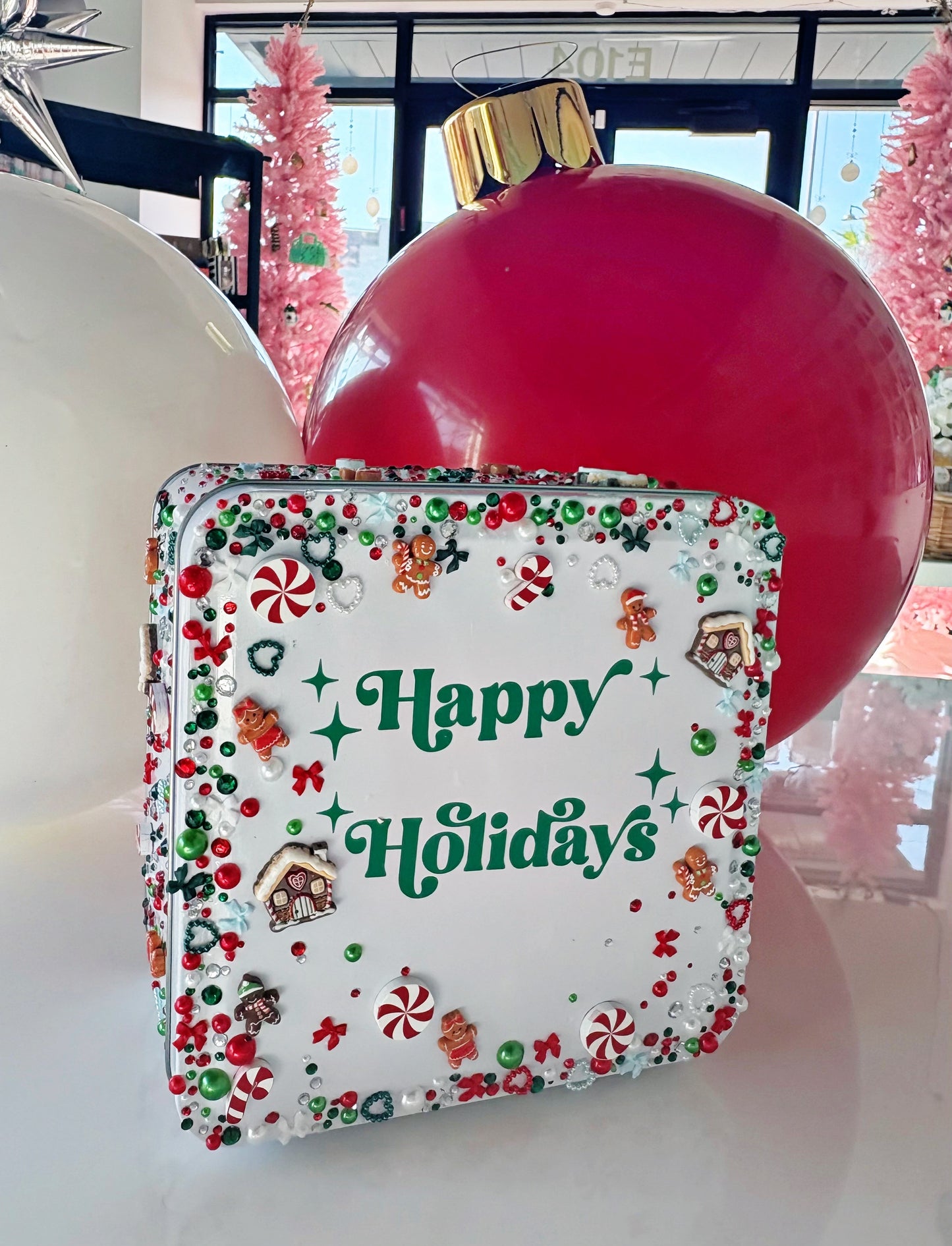 Holiday Cookie Tin Decorating December 2, 7-8:30pm